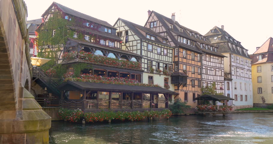 Header of timbered