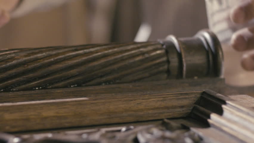 Header of acetone