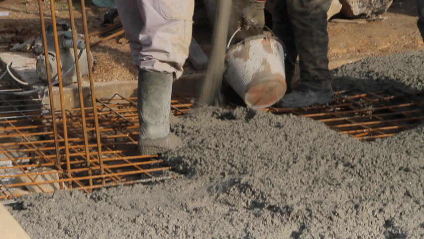 Spreading Concrete Concrete Pouring Works Laborer Compacting Liquid 