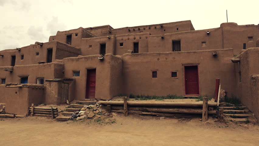 Taos New Mexico Usa May 5 2015 Native American Pueblo Building A Static Shot Of The